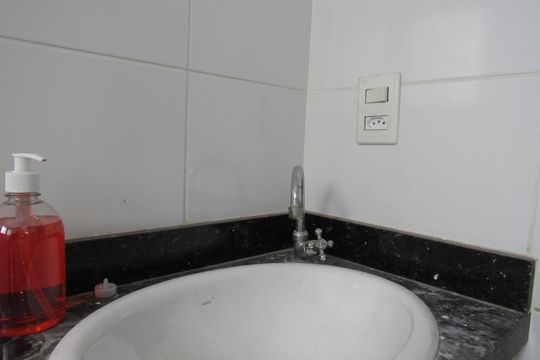 Banheiro de apartamento à venda com 2 quartos, 118m² em Recanto das Rosas, Osasco