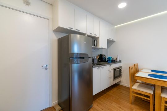 Cozinha de apartamento para alugar com 1 quarto, 29m² em Jardim Prudência, São Paulo