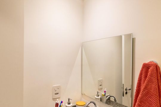 Banheiro  de apartamento para alugar com 1 quarto, 29m² em Jardim Prudência, São Paulo