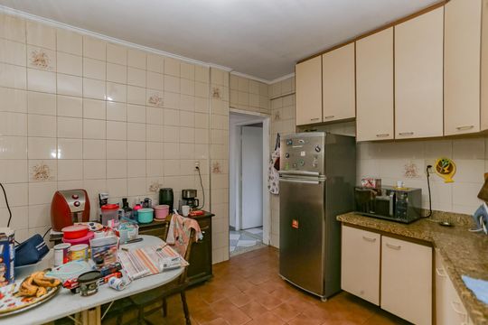 Cozinha de apartamento para alugar com 2 quartos, 95m² em Vila Nair, São Paulo