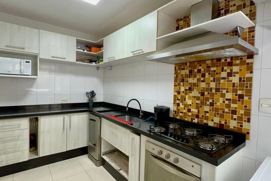 Cozinha de apartamento para alugar com 3 quartos, 60m² em Pinheiros, São Paulo