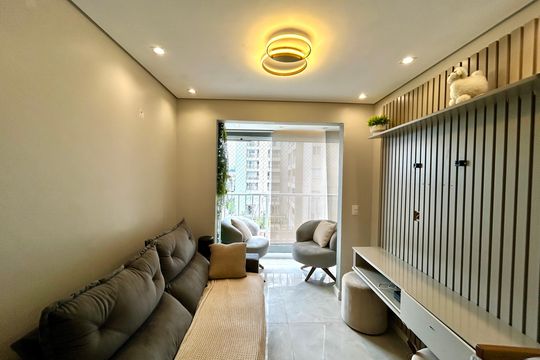 Apartamento à venda com 2 quartos, 56m² em Vila Itapegica, Guarulhos