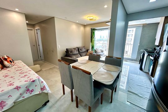 Cozinha de apartamento à venda com 2 quartos, 56m² em Vila Itapegica, Guarulhos