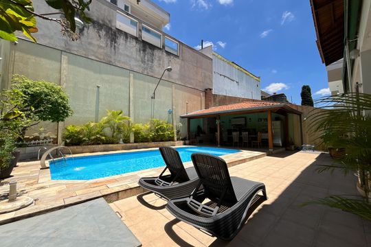 Quintal de casa à venda com 4 quartos, 420m² em City América, São Paulo