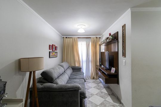 Sala de apartamento à venda com 2 quartos, 59m² em Vila Carmosina, São Paulo