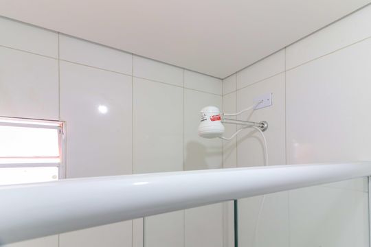 Banheiro de kitnet/studio para alugar com 1 quarto, 30m² em Jardim Esmeralda, São Paulo