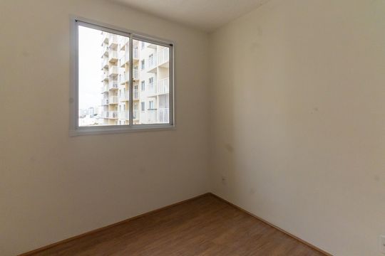 Quarto 2 de apartamento para alugar com 2 quartos, 38m² em Guaiauna, São Paulo