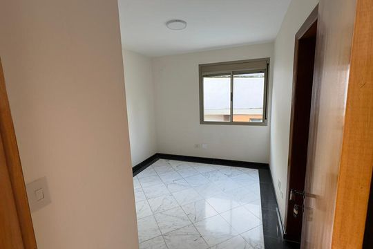 Casa de Condomínio à venda com 6 quartos, 420m² em Alphaville, Santana de Parnaíba