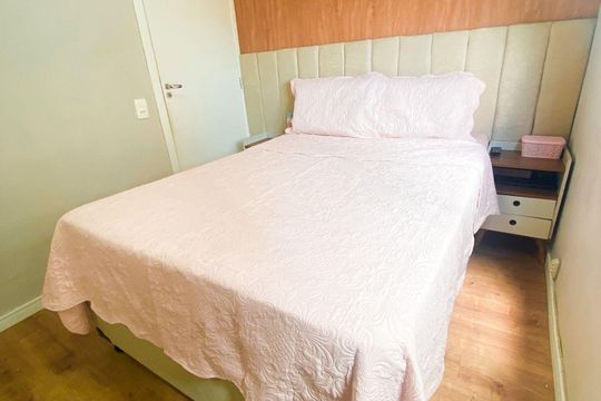 Quarto de apartamento à venda com 2 quartos, 42m² em Jardim do Lago, Osasco