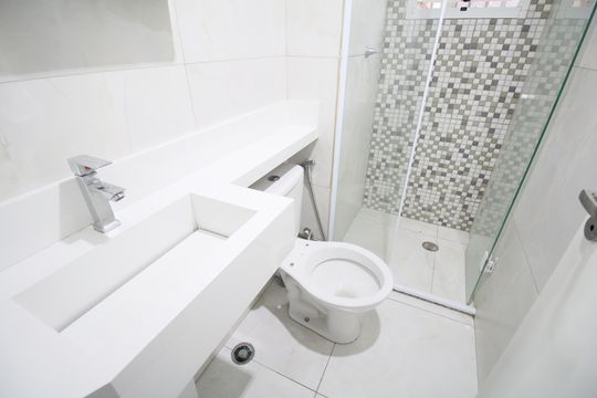 Banheiro de apartamento à venda com 2 quartos, 40m² em Jardim Parque Morumbi, São Paulo