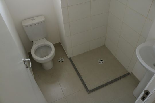 Banheiro de apartamento à venda com 2 quartos, 34m² em Água Branca, São Paulo