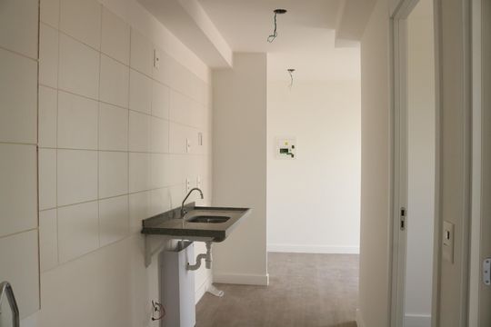Cozinha de apartamento à venda com 2 quartos, 34m² em Água Branca, São Paulo