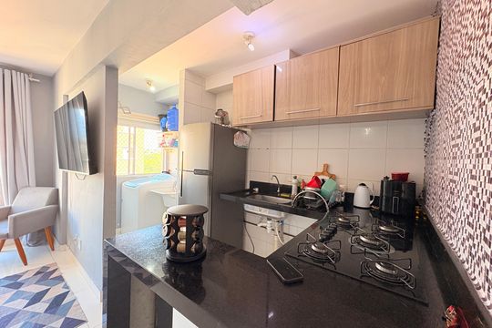 Cozinha de apartamento à venda com 2 quartos, 49m² em Residencial Alexandria, Várzea Paulista
