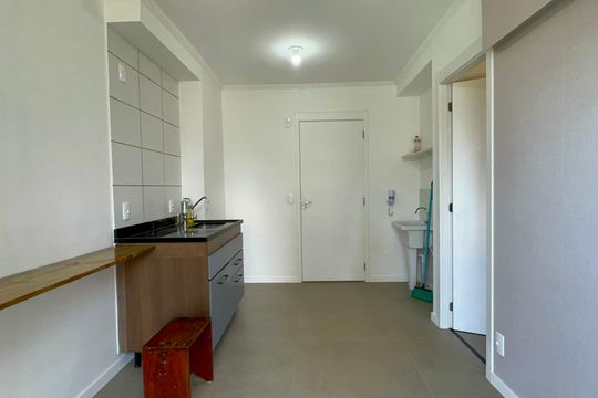 Sala de kitnet/studio para alugar com 1 quarto, 27m² em Pinheiros, São Paulo