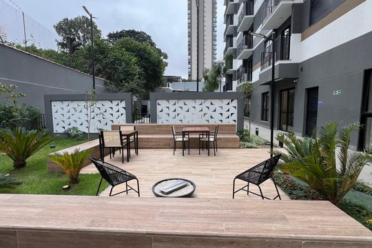 Área comum de kitnet/studio para alugar com 1 quarto, 27m² em Pinheiros, São Paulo