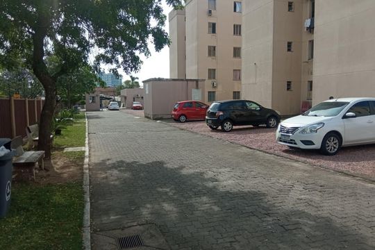 Apartamento à venda com 2 quartos, 42m² em Jardim Dona Leopoldina, Porto Alegre