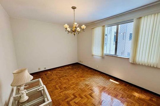 Apartamento à venda com 2 quartos, 70m² em Grajaú, Rio de Janeiro