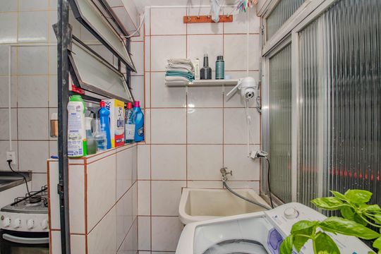 Cozinha e Área de Serviço de apartamento à venda com 2 quartos, 74m² em Bom Jesus, Porto Alegre