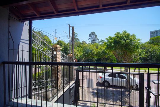 Sala de Estar - Varanda de casa à venda com 4 quartos, 175m² em Jardim Itu, Porto Alegre