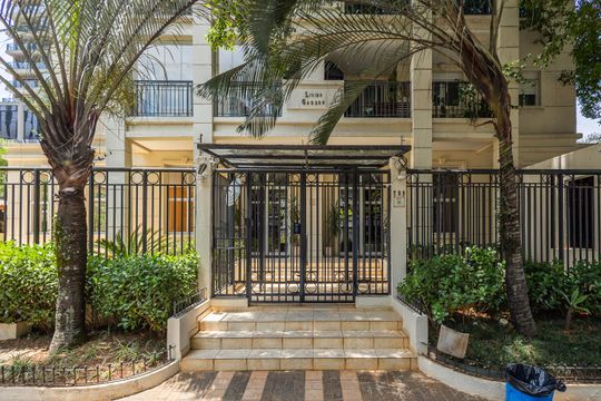 Fachada de apartamento à venda com 2 quartos, 72m² em Pinheiros, São Paulo