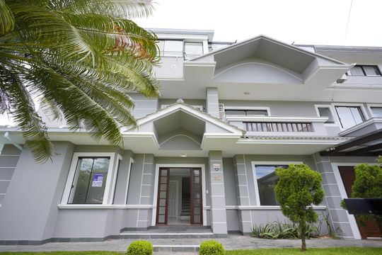Fachada de casa para alugar com 3 quartos, 300m² em Jurerê Internacional, Florianópolis