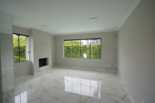 Casa para alugar com 3 quartos, 300m² em Jurerê Internacional, Florianópolis