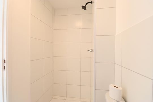Banheiro de apartamento para alugar com 2 quartos, 37m² em Água Branca, São Paulo