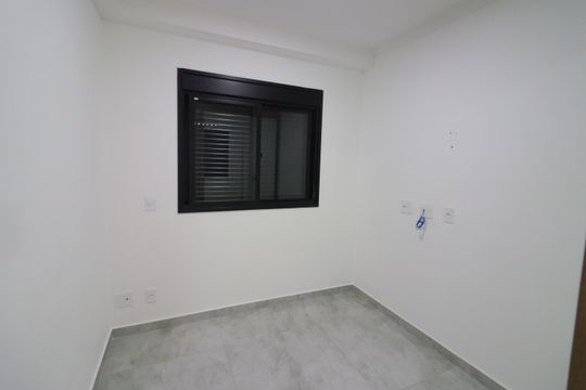 Quarto de apartamento à venda com 1 quarto, 30m² em Km 18, Osasco