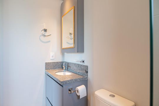 Banheiro da Suíte de apartamento à venda com 1 quarto, 42m² em Consolação, São Paulo
