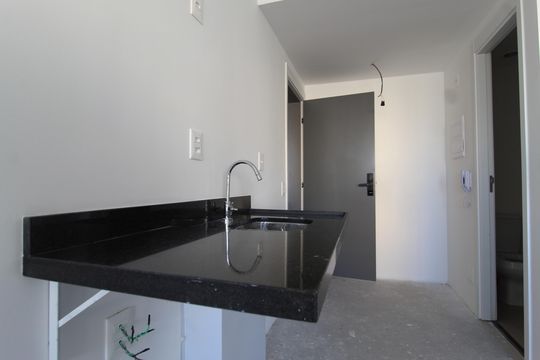 Cozinha de kitnet/studio para alugar com 1 quarto, 25m² em Vila Olímpia, São Paulo