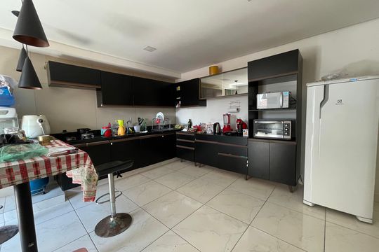 Cozinha de casa à venda com 3 quartos, 230m² em Rio Pequeno, São Paulo