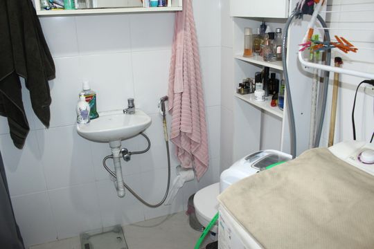 Banheiro de kitnet/studio para alugar com 1 quarto, 30m² em Vila Buarque, São Paulo