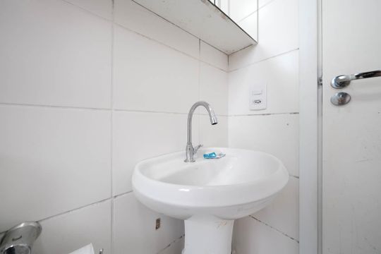 Banheiro de apartamento à venda com 2 quartos, 40m² em Jardim Belem, São Paulo