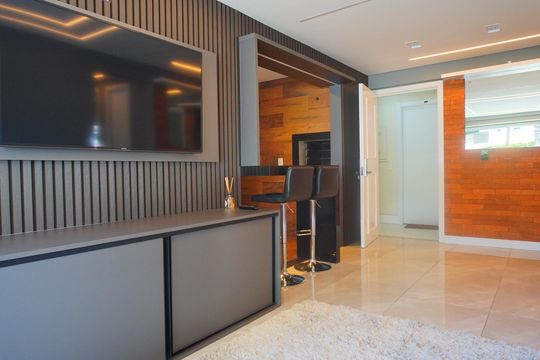 Sala de apartamento à venda com 3 quartos, 73m² em Cavalhada, Porto Alegre