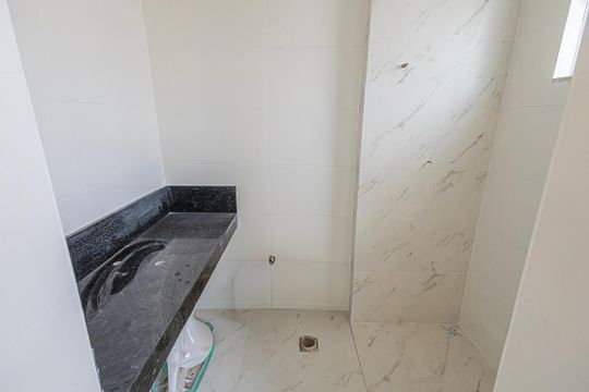 Banheiro da Suíte de apartamento à venda com 3 quartos, 126m² em Glória, Belo Horizonte