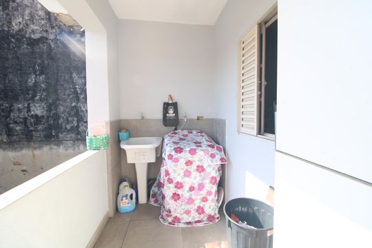 Lavanderia de casa à venda com 2 quartos, 252m² em Jardim Satelite, São Paulo
