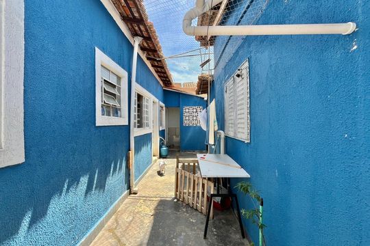 Quintal de casa à venda com 3 quartos, 120m² em Vila Costa E Silva, Campinas