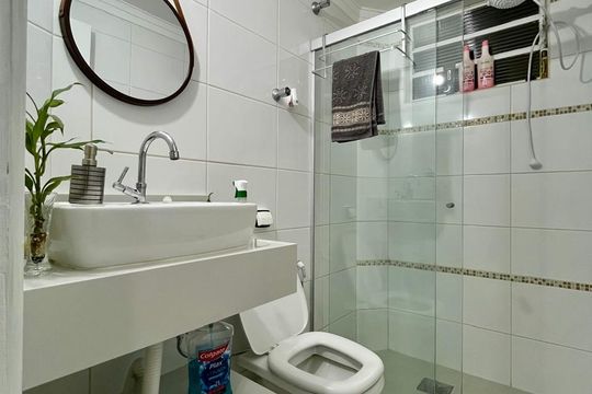 Banheiro de apartamento à venda com 1 quarto, 86m² em Botafogo, Campinas
