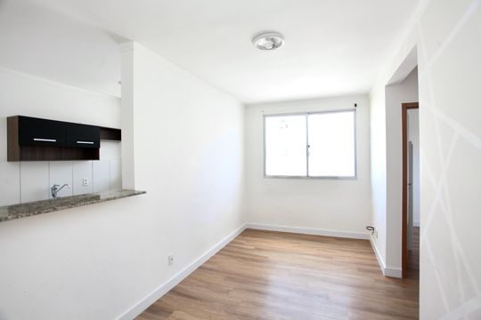 Sala de apartamento para alugar com 2 quartos, 60m² em Cabral, Contagem
