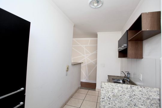Área de serviço de apartamento para alugar com 2 quartos, 60m² em Cabral, Contagem