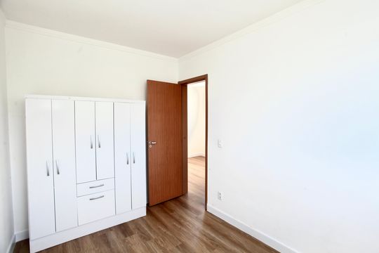Quarto 1 de apartamento para alugar com 2 quartos, 60m² em Cabral, Contagem