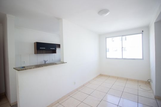 Sala de apartamento à venda com 2 quartos, 60m² em Cabral, Contagem