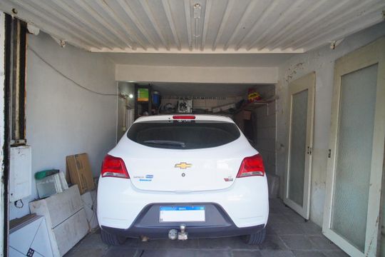 Garagem 1 de casa à venda com 3 quartos, 132m² em Liberdade, Novo Hamburgo