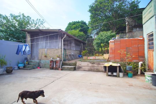 Quintal de casa à venda com 3 quartos, 132m² em Liberdade, Novo Hamburgo