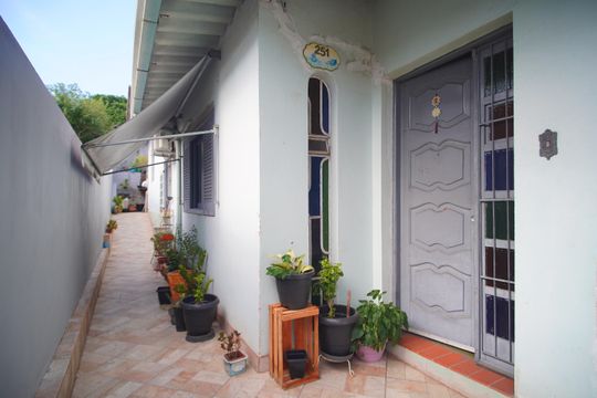 Corredor de casa à venda com 3 quartos, 132m² em Liberdade, Novo Hamburgo