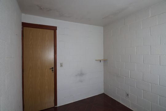 Quarto 1 de apartamento à venda com 2 quartos, 37m² em Olaria, Canoas