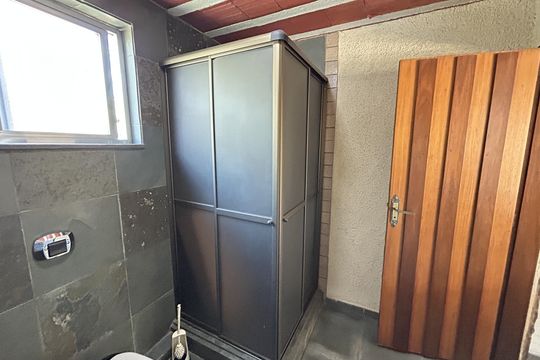 Banheiro Social 1 de casa à venda com 4 quartos, 900m² em Méier, Rio de Janeiro