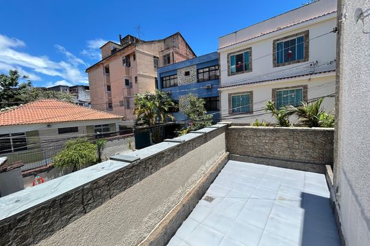 Varanda de casa à venda com 4 quartos, 900m² em Méier, Rio de Janeiro