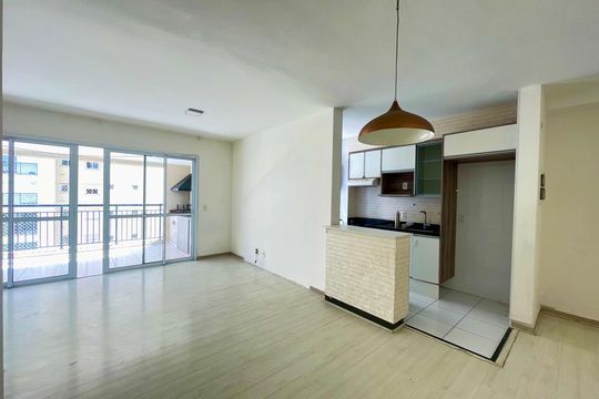 Sala de apartamento para alugar com 2 quartos, 88m² em Jardim Flor da Montanha, Guarulhos