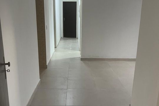 Casa à venda com 4 quartos, 140m² em Jardim do Lago, Campinas